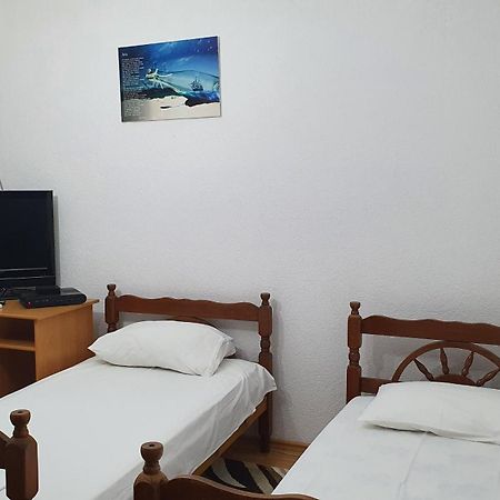 Guesthouse Sinani أولتْسي المظهر الخارجي الصورة
