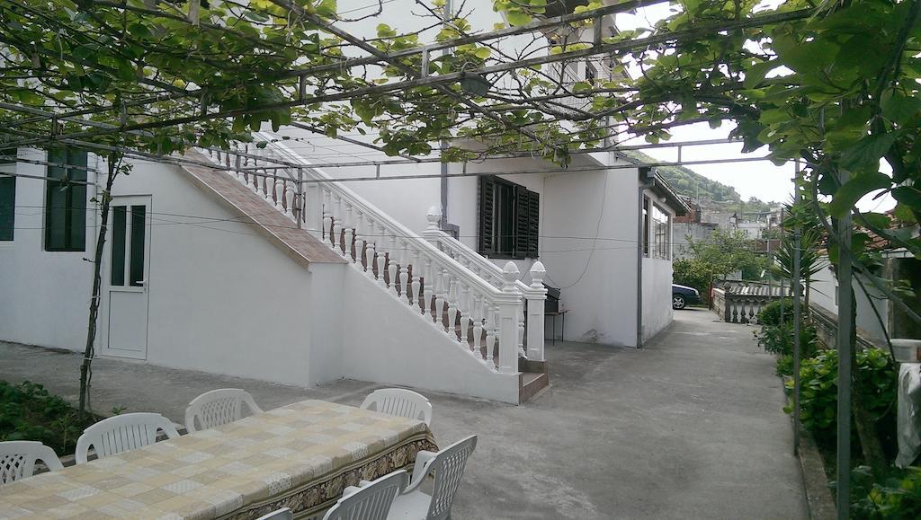 Guesthouse Sinani أولتْسي المظهر الخارجي الصورة