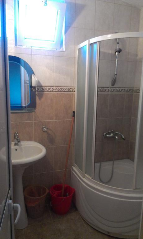 Guesthouse Sinani أولتْسي الغرفة الصورة