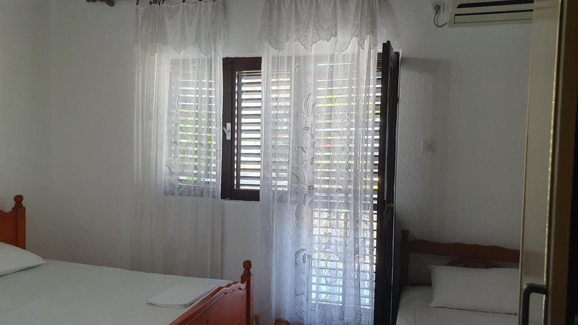 Guesthouse Sinani أولتْسي المظهر الخارجي الصورة