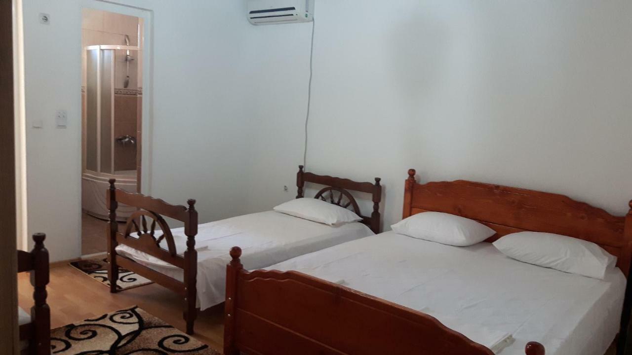 Guesthouse Sinani أولتْسي المظهر الخارجي الصورة